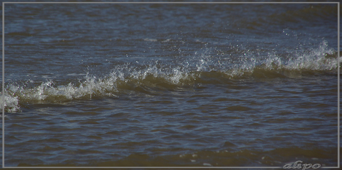 20130401_1512golfjes_strand Pentax K10D 18-200mm